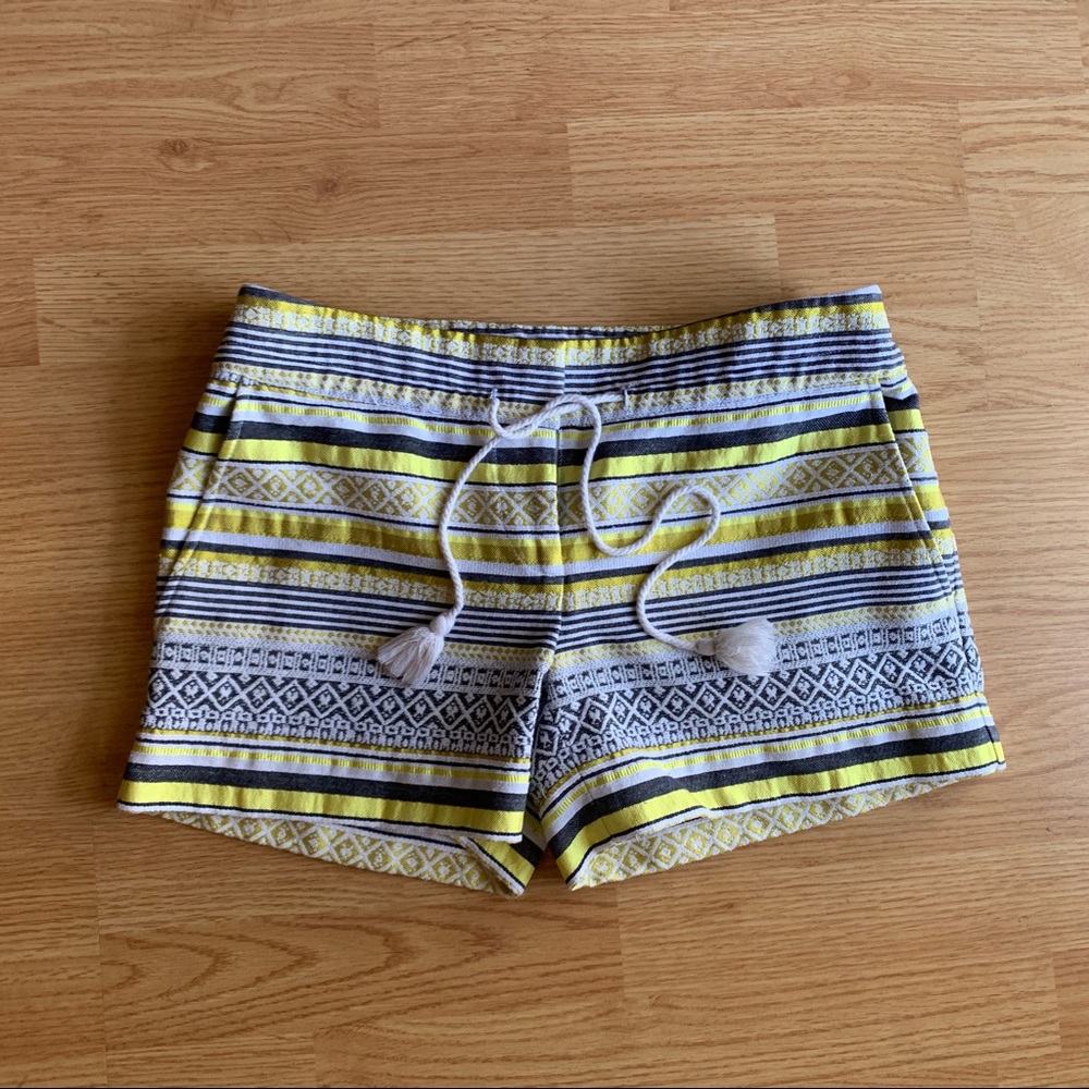 LOFT Riviera Shorts Yellow / Gold Striped Size 0🌿